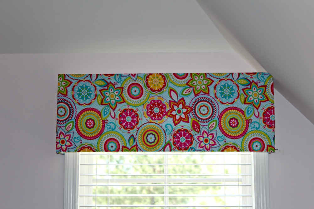 10 And 10 Minute Diy Window Valance Down Home Inspiration
