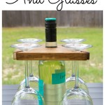 How to Make a DIY Holder for a Wine Bottle and Glasses